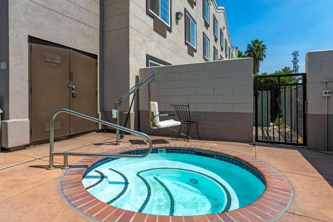 Comfort Suites Downtown סקרמנטו מראה חיצוני תמונה