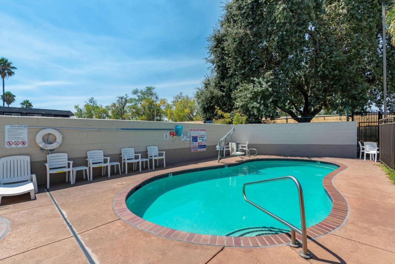 Comfort Suites Downtown סקרמנטו מראה חיצוני תמונה