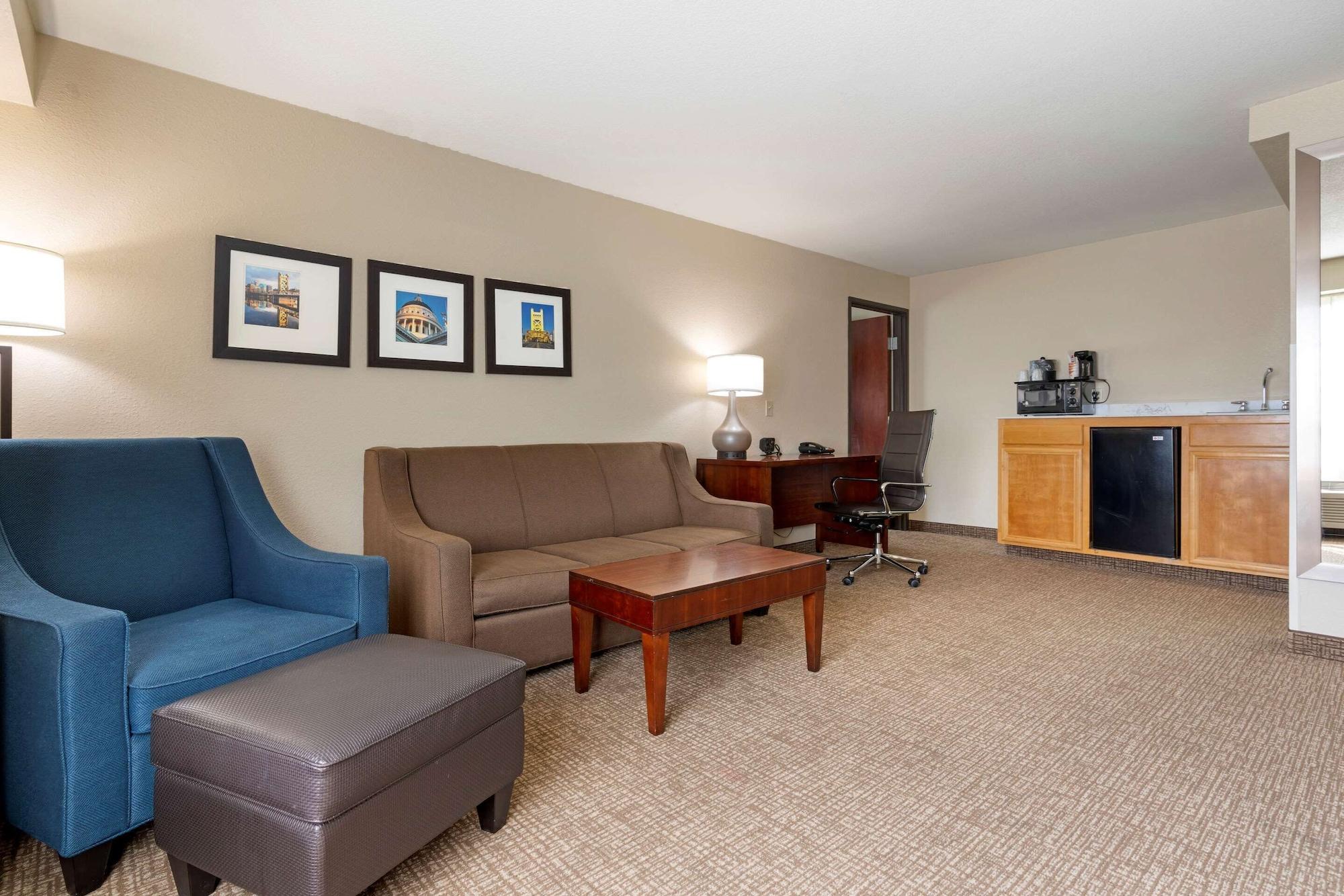 Comfort Suites Downtown סקרמנטו מראה חיצוני תמונה