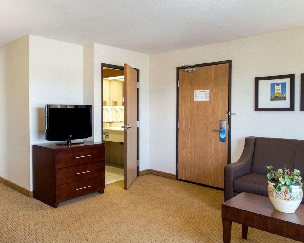 Comfort Suites Downtown סקרמנטו מראה חיצוני תמונה
